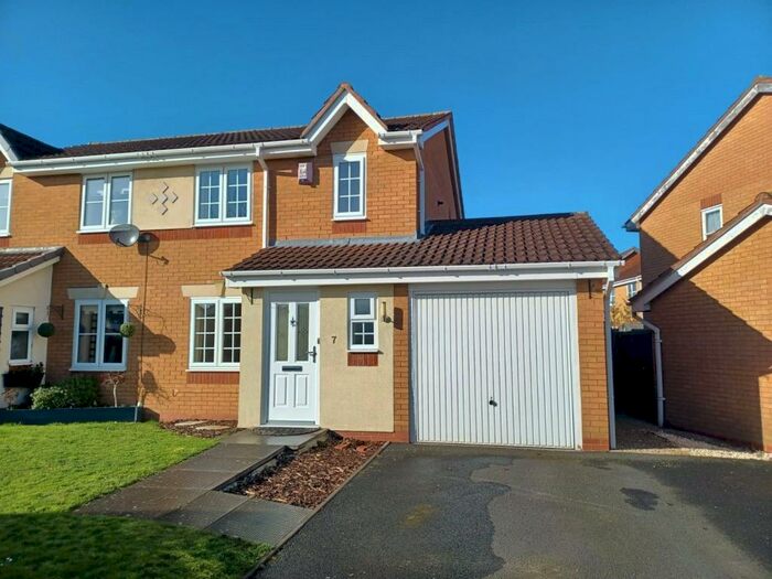 3 Bedroom Semi-Detached House To Rent In Terrys Lane, Erdington, Birmingham, B24