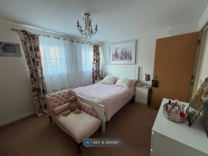 2 Bedroom Flat To Rent In Wade Court, Cheltenham, GL51