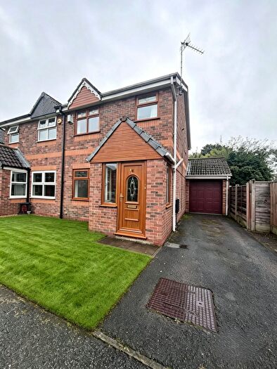 3 Bedroom Semi Detached House To Rent In Dales Brow Avenue, Ashton-Under-Lyne, OL7