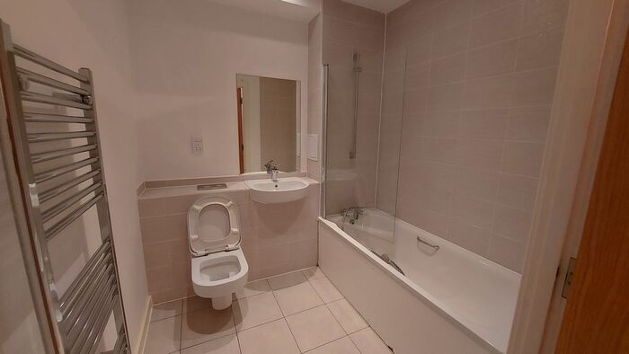 2 Bedroom Flat To Rent In Maylands Avenue, Hemel Hempstead, HP2