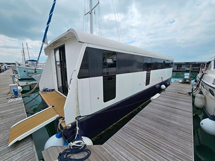 2 Bedroom Property For Sale In Inspiration Ft Marina Boat Amp; Waterlodge, Brighton, BN2