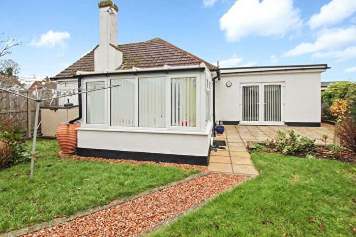 2 Bedroom Terraced Bungalow For Sale In Poplar Drive, Herne Bay, CT6