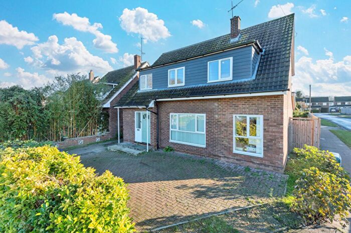 4 Bedroom Detached House For Sale In Garden Walk, Royston, SG8