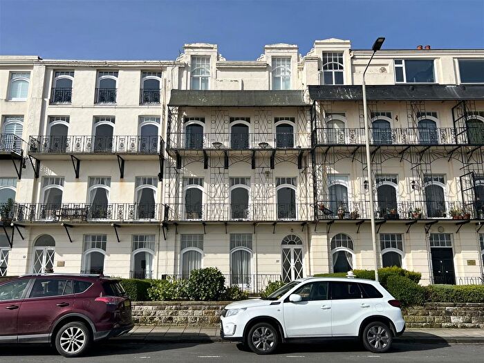 2 Bedroom Flat To Rent In Esplanade, Scarborough, YO11