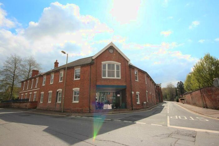 2 Bedroom Flat To Rent In Alfredston Place, Wantage, OX12