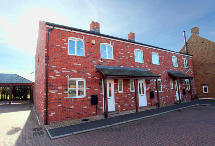 3 Bedroom End Of Terrace House To Rent In Pinson Close, Little Bourton, Oxon, OX17