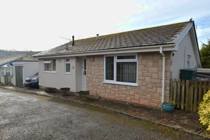 3 Bedroom Bungalow To Rent In Bourchier Drive, Bampton, Devon, EX16