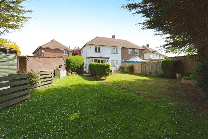 3 Bedroom Semi-Detached House For Sale In Meadow Close, Southwick, Brighton, BN42
