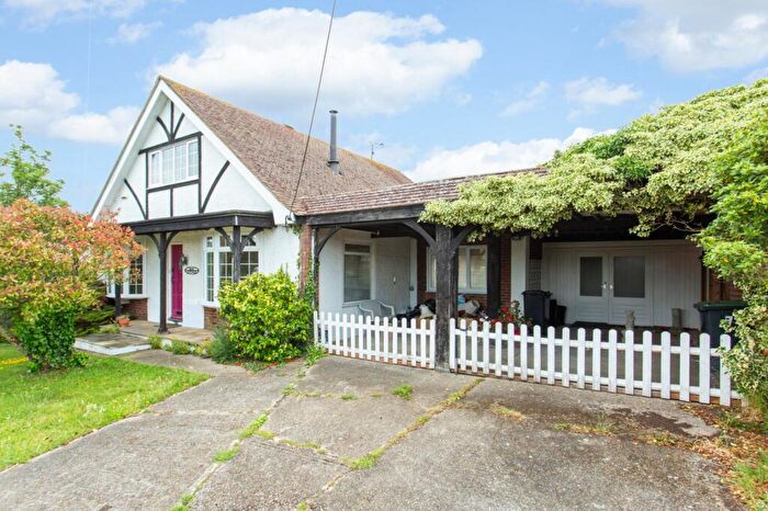 4 Bedroom Detached House For Sale In Shamrock Avenue, Whitstable, Kent, CT5