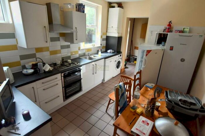 6 Bedroom Terraced House To Rent In Bournbrook Road, Selly Oak - Student Property, B29