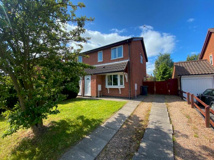 3 Bedroom Semi-Detached House To Rent In Glen Way, Coalville, LE67