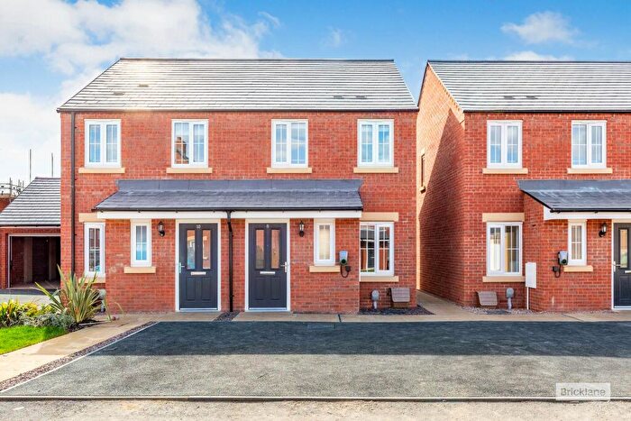 2 Bedroom House To Rent In Sika Avenue, Rothwell, NN14