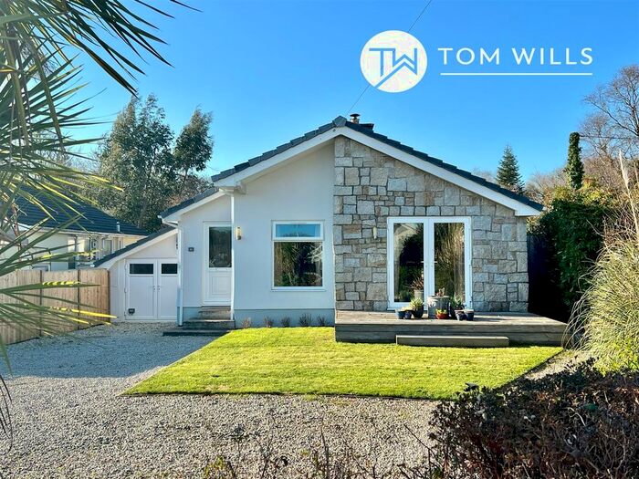 4 Bedroom Detached Bungalow For Sale In Willow Close, Mylor Bridge, Falmouth, TR11