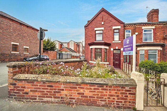 3 Bedroom End Of Terrace House To Rent In Ormskirk Road, Wigan, WN5
