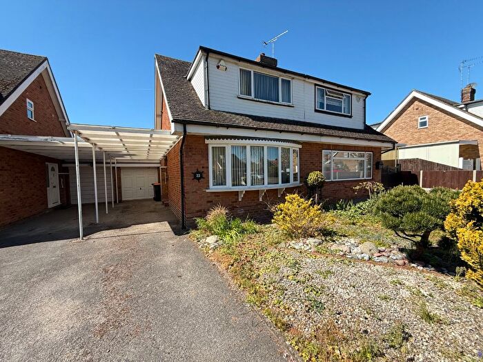 2 Bedroom Semi-Detached House For Sale In Watling Place, Houghton Regis, LU5