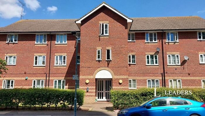 2 Bedroom Flat To Rent In Centre Reach, Coleman Street, Southend-On-Sea, SS2