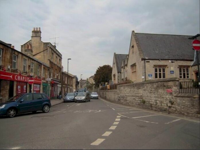 2 Bedroom Flat To Rent In Manor Villas, Weston, Bath, BA1