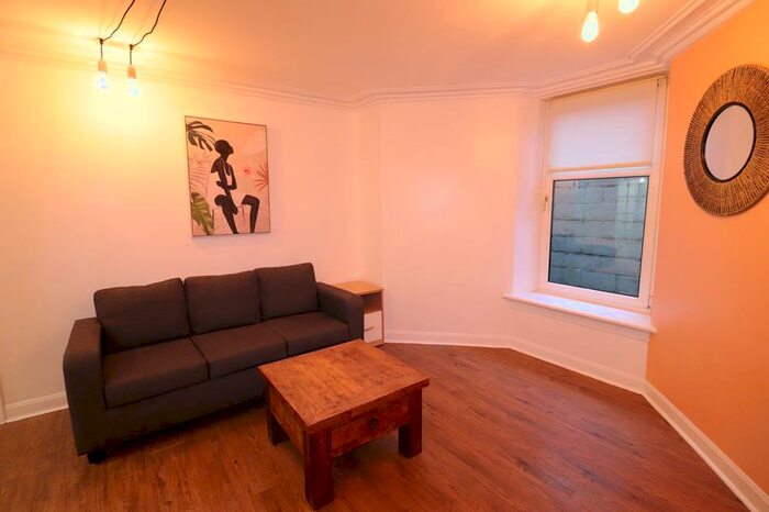 2 Bedroom Ground Flat To Rent In Holburn Street, Aberdeen, AB10
