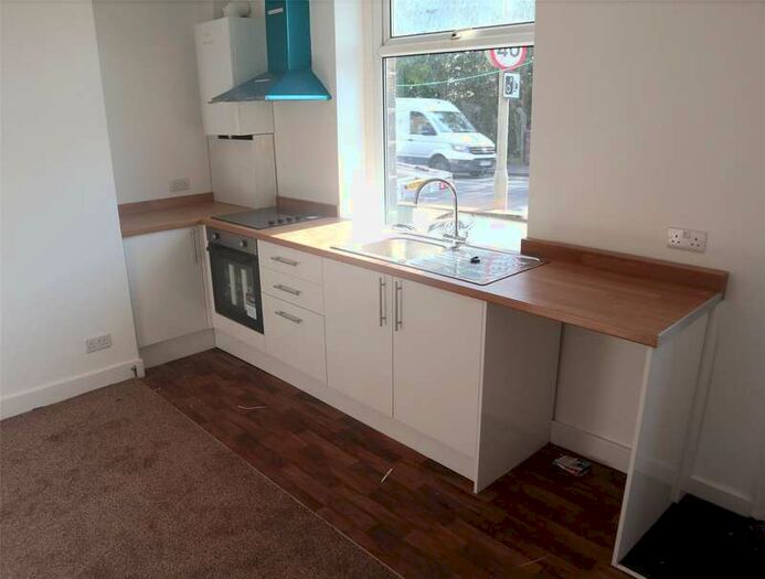 1 Bedroom End Of Terrace House To Rent In Leeds Road, Bradley, Huddersfield, HD2