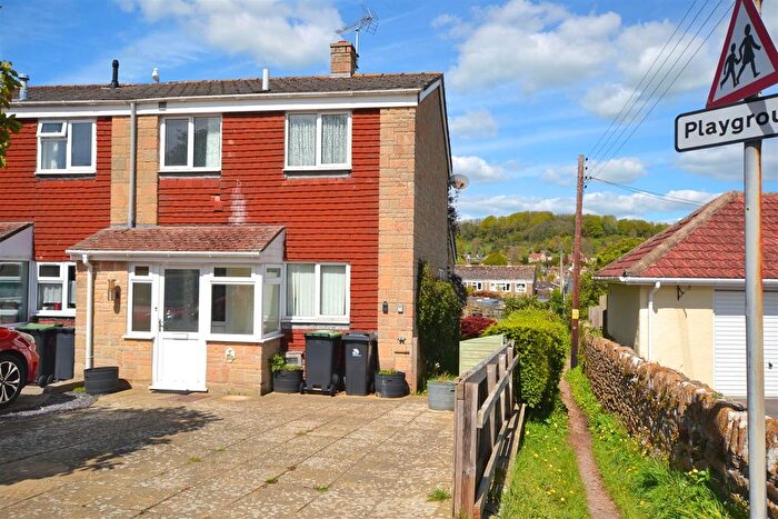 3 Bedroom End Of Terrace House For Sale In Pine View, Bridport, DT6