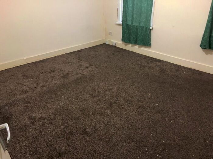 1 Bedroom Flat To Rent In Harvey Road, Ilford, IG1