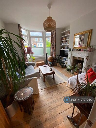2 Bedroom Flat To Rent In Denman Road, London, SE15