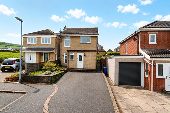 3 Bedroom Detached House For Sale In Reeval Close, Earby, BB18