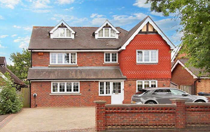 6 Bedroom Detached House For Sale In Orchard Avenue, Shirley, CR0