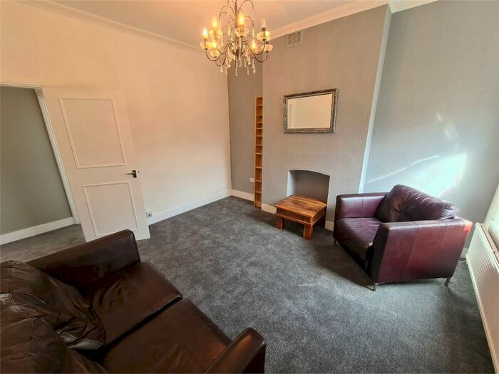 2 Bedroom Flat To Rent In Lincoln Road, East Finchley, N2