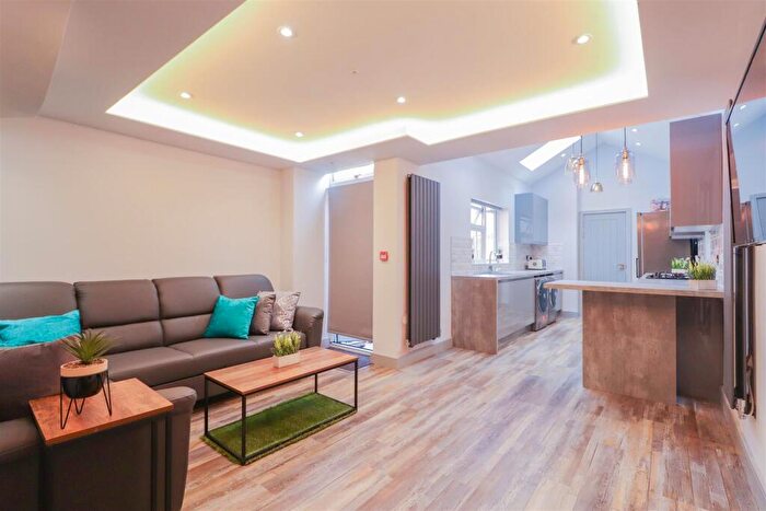 5 Bedroom Terraced House To Rent In Welland Road, Stoke, Coventry, CV1