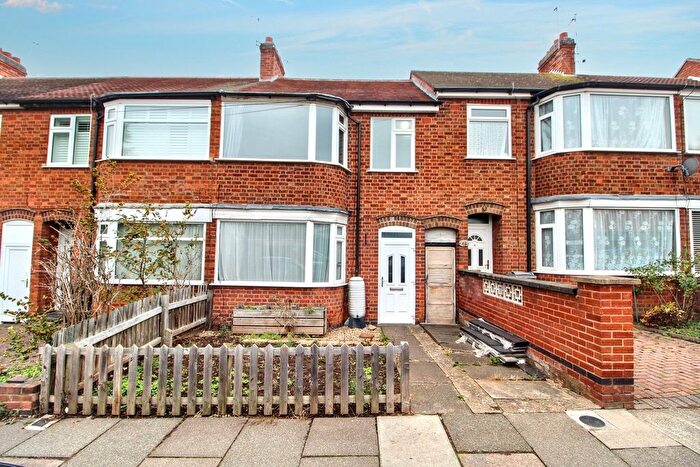 3 Bedroom Town House For Sale In Banks Road, Leicester, LE2