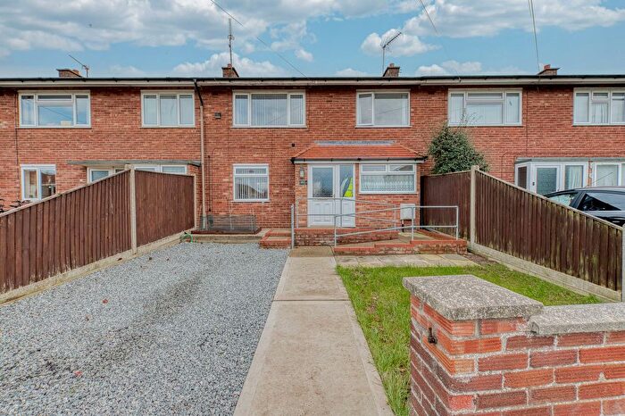 3 Bedroom Terraced House For Sale In Wadham Road, Gorleston, NR31