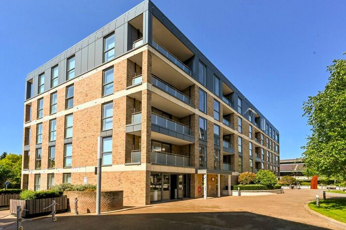 2 Bedroom Flat To Rent In Levett Square, Kew, Richmond, TW9