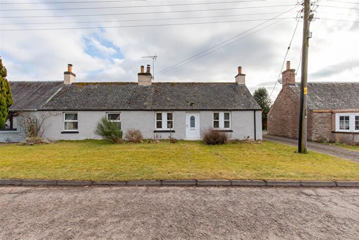 2 Bedroom Semi-Detached Bungalow For Sale In Mercat Green, Kinrossie, Perth, PH2