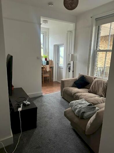 2 Bedroom Flat To Rent In Edgeley Rd, Clapham, SW4