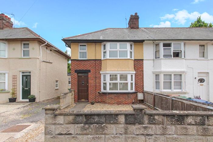 3 Bedroom Detached House To Rent In Cornwallis Road, Cowley, OX4