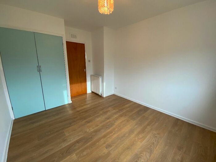 2 Bedroom Flat To Rent In Cockburn Crescent, Balerno, Edinburgh, EH14