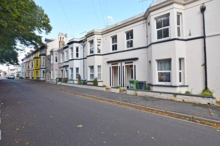 3 Bedroom Flat To Rent In Flat, Glamis Street, Bognor Regis, West Sussex, PO21