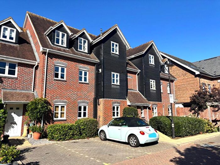 2 Bedroom Flat For Sale In Howarde Court, Stevenage, SG1