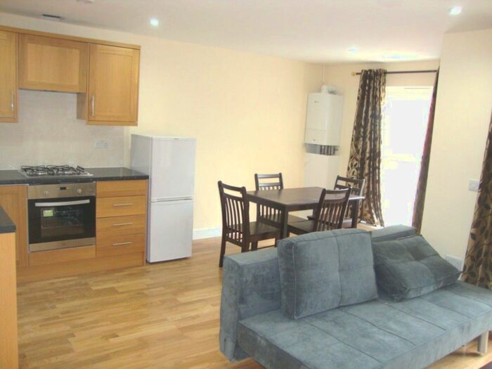 1 Bedroom Flat To Rent In Punam Apartments, C Blyth Road, Hayes, Greater London, UB3