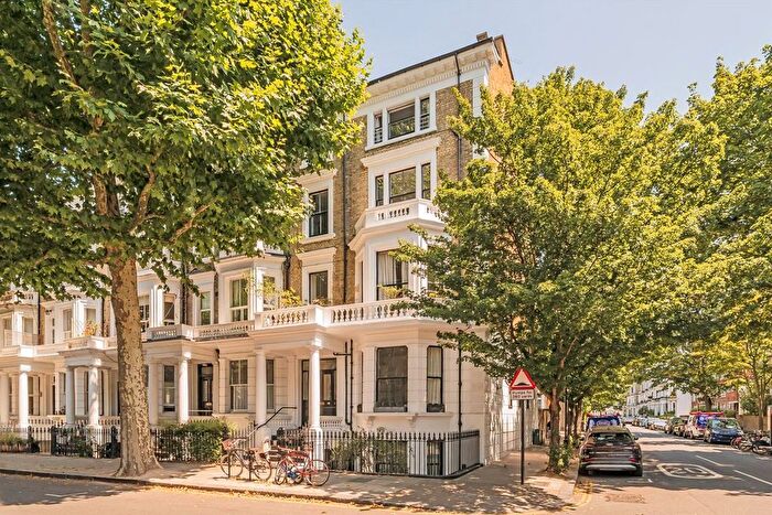 1 Bedroom Flat To Rent In Marloes Road, Kensington, W8