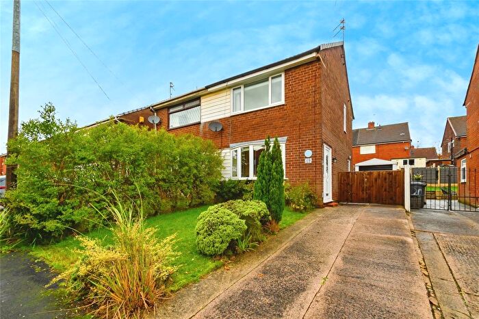 2 Bedroom Semi Detached House For Sale In Avon Close, Manchester, Lancashire, M28