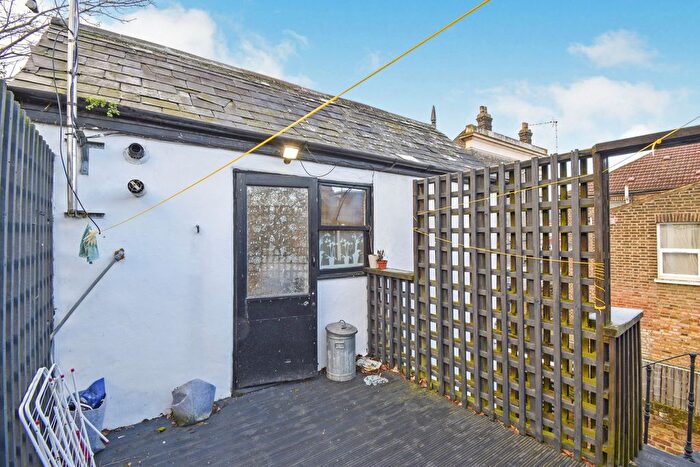 3 Bedroom Terraced House For Sale In York Mews, Ilford, IG1