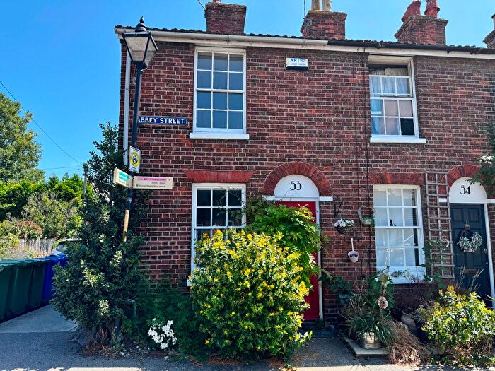 2 Bedroom Semi Detached House To Rent In Abbey Street, Faversham, ME13