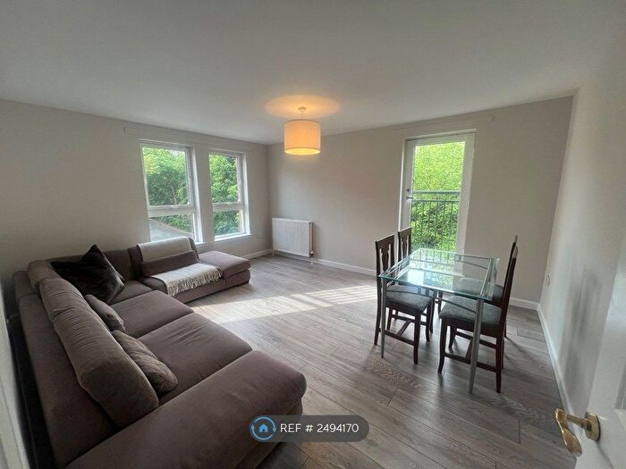 2 Bedroom Flat To Rent In Dryden Gait, Edinburgh, EH7