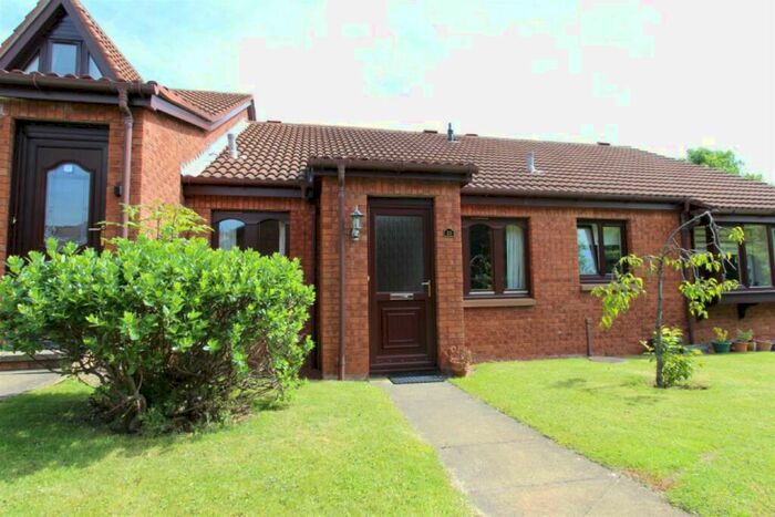 2 Bedroom Terraced Bungalow To Rent In Carrick Drive, Dalgety Bay, KY11