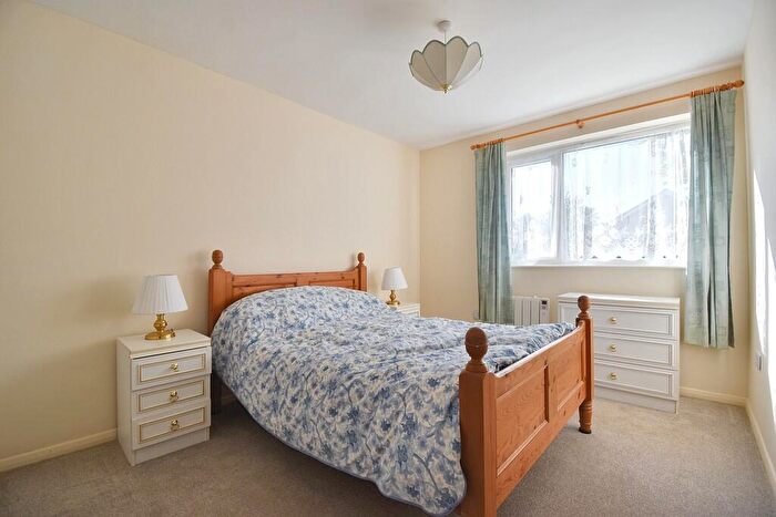 2 Bedroom Detached Bungalow For Sale In Casswell Crescent, Fulstow, LN11
