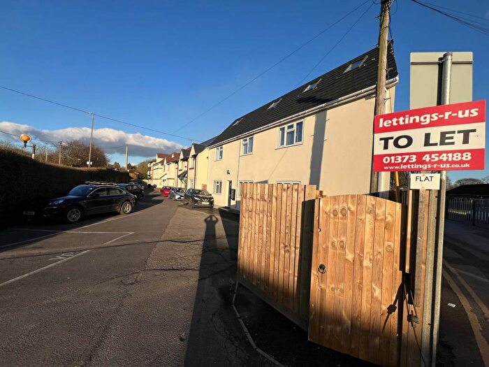 2 Bedroom Flat To Rent In Imber Road, Warminster, Wlitshire, BA12