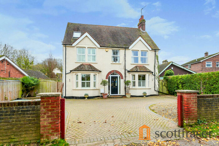 4 Bedroom Detached House To Rent In Old Road, Wheatley, OX33