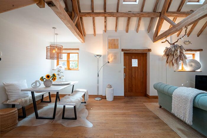 3 Bedroom Barn Conversion For Sale In Halesend Grittles End Storridge Malvern, Worcestershire, WR13